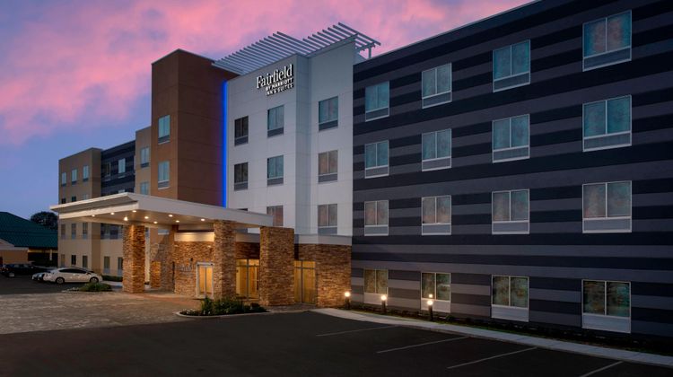 Fairfield Inn & Suites Metairie Exterior