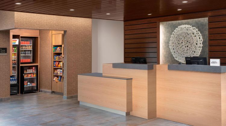 Fairfield Inn & Suites Metairie Lobby