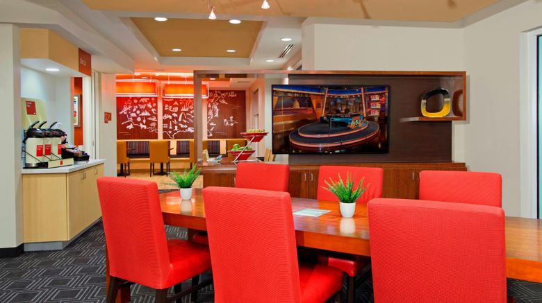 <b>TownePlace Suites New Orleans/Harvey Lobby</b>. Images powered by <a href="https://www.leonardoworldwide.com/" title="Leonardo Worldwide" target="_blank">Leonardo</a>.