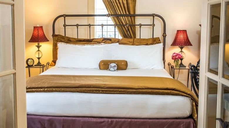 <b>Chamberlin Inn Suite</b>. Images powered by <a href="https://www.leonardoworldwide.com/" title="Leonardo Worldwide" target="_blank">Leonardo</a>.