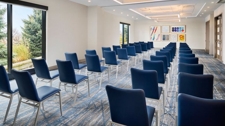 <b>Holiday Inn Express Hamilton-Upper James Meeting</b>. Images powered by <a href="https://www.leonardoworldwide.com/" title="Leonardo Worldwide" target="_blank">Leonardo</a>.