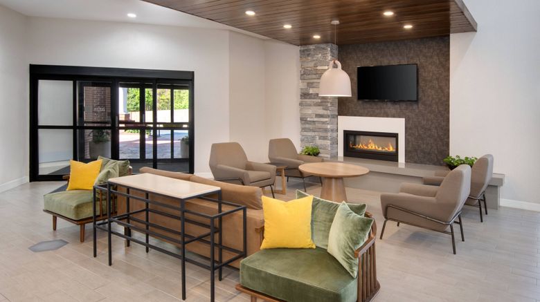 <b>Fairfield Inn & Suites Columbia Downtown Lobby</b>. Images powered by <a href="https://www.leonardoworldwide.com/" title="Leonardo Worldwide" target="_blank">Leonardo</a>.