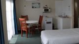 Camelot Arms Motor Lodge Room