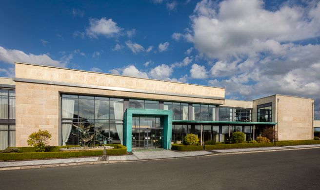 Moyvalley Hotel & Golf Resort Exterior
