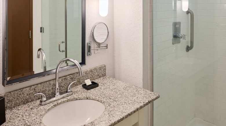 <b>SEVEN Sebring Raceway Hotel Suite</b>. Images powered by <a href="https://www.leonardoworldwide.com/" title="Leonardo Worldwide" target="_blank">Leonardo</a>.