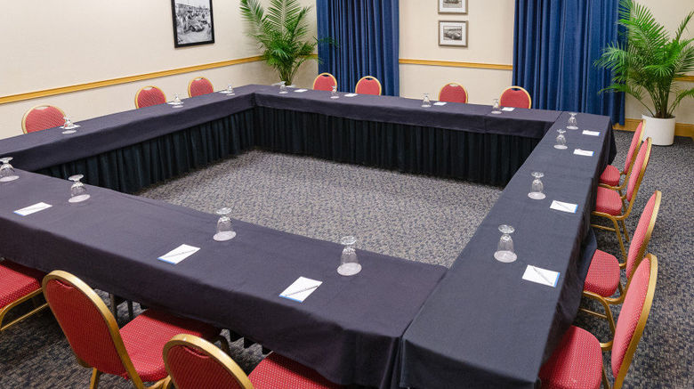 <b>SEVEN Sebring Raceway Hotel Meeting</b>. Images powered by <a href="https://www.leonardoworldwide.com/" title="Leonardo Worldwide" target="_blank">Leonardo</a>.