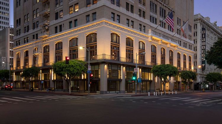 Los Angeles Athletic Club Exterior