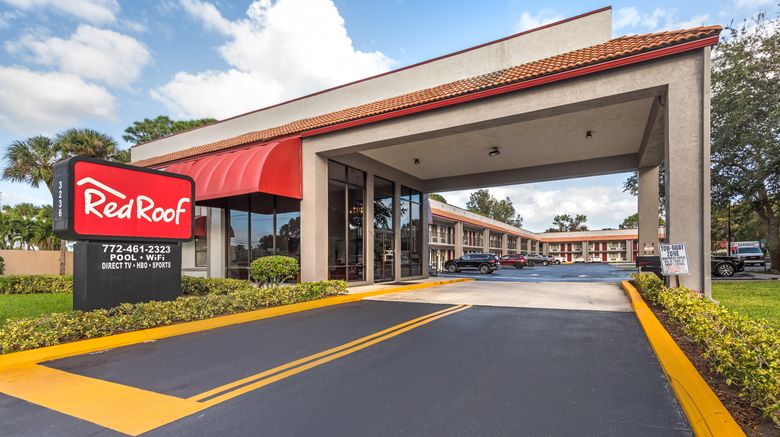 Red Roof Inn Ft Pierce Exterior. Images powered by <a href="https://www.leonardoworldwide.com" target="_blank" rel="noopener">Leonardo</a>.