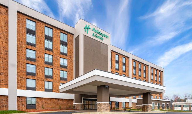 Holiday Inn Suites Richmond West End Exterior
