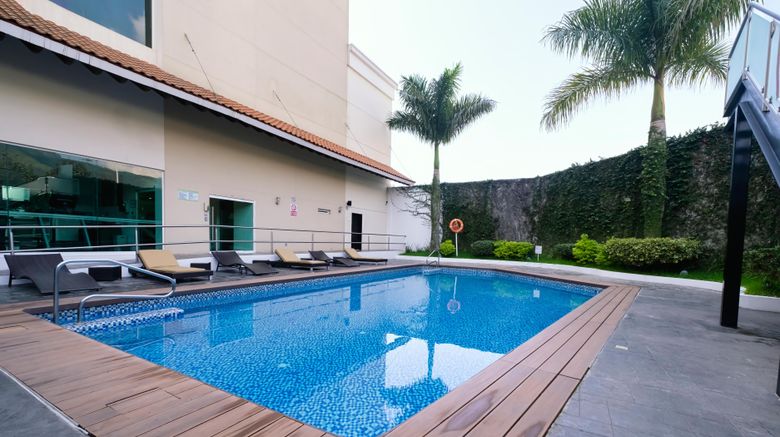 <b>Holiday Inn Uruapan Pool</b>. Images powered by <a href="https://www.leonardoworldwide.com/" title="Leonardo Worldwide" target="_blank">Leonardo</a>.