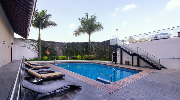 Holiday Inn Uruapan Pool