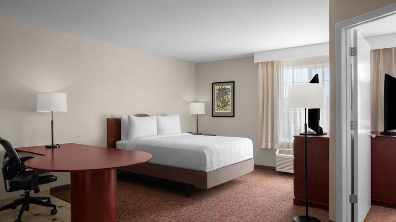 <b>Larkspur Landing South San Francisco Suite</b>. Images powered by <a href="https://www.leonardoworldwide.com/" title="Leonardo Worldwide" target="_blank">Leonardo</a>.