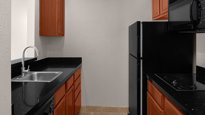 <b>Larkspur Landing South San Francisco Room</b>. Images powered by <a href="https://www.leonardoworldwide.com/" title="Leonardo Worldwide" target="_blank">Leonardo</a>.