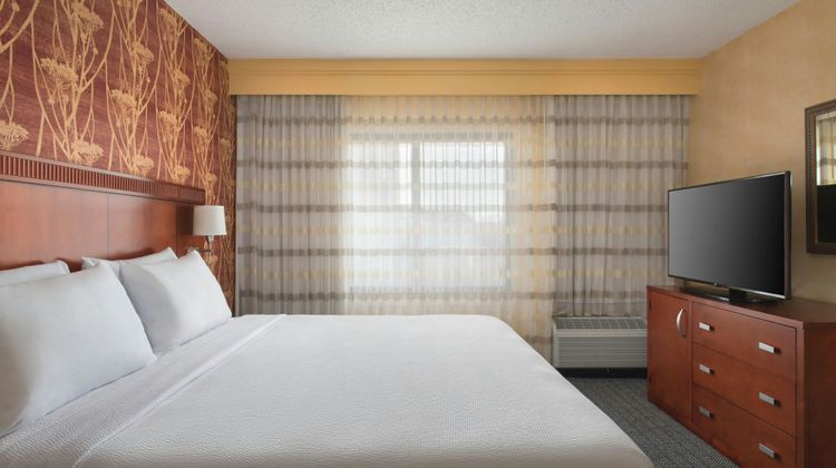 Courtyard Mt. Laurel Cherry Hill Room