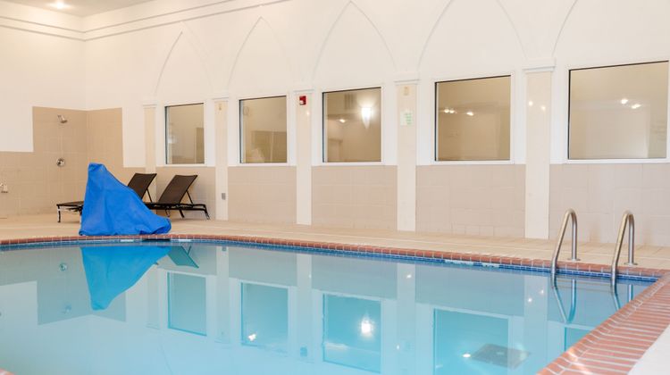 Holiday Inn Effingham Pool