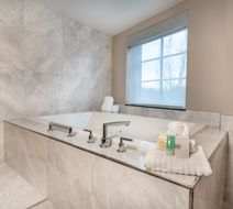 Silver Cloud Hotel Broadway Room
