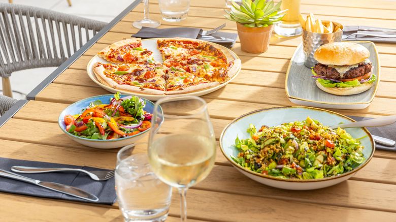 <b>Holiday Inn Gloucester-Cheltenham Restaurant</b>. Images powered by <a href="https://www.leonardoworldwide.com/" title="Leonardo Worldwide" target="_blank">Leonardo</a>.