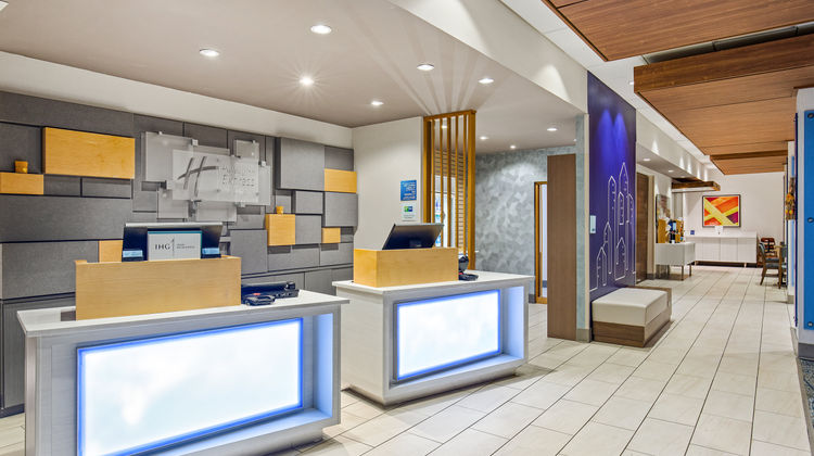 Holiday Inn Express/Stes Carrollton West Exterior