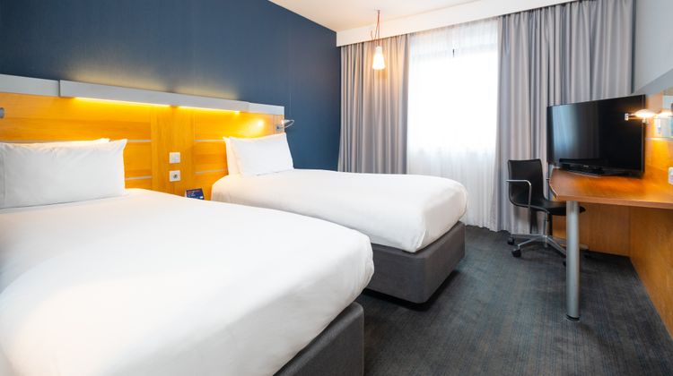 Holiday Inn Express Bedford Room