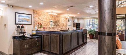 Lake Norman Inn and Suites Lobby