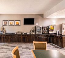 Lake Norman Inn and Suites Room