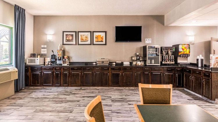 Lake Norman Inn and Suites Room