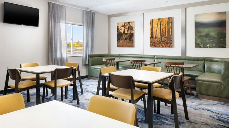 Fairfield Inn by Marriott Scranton Restaurant