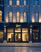 Kinn Guesthouse Downtown Milwaukee