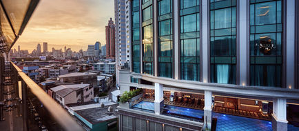 Valia Hotel Bangkok Exterior