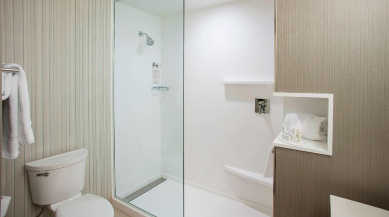 <b>Courtyard Clifton Park Room</b>. Images powered by <a href="https://www.leonardoworldwide.com/" title="Leonardo Worldwide" target="_blank">Leonardo</a>.