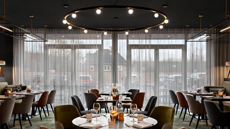 <b>Renaissance Amsterdam Schiphol Airport Restaurant</b>. Images powered by <a href="https://www.leonardoworldwide.com/" title="Leonardo Worldwide" target="_blank">Leonardo</a>.