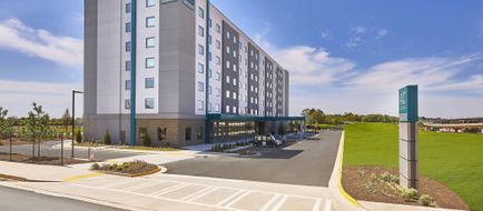 AC Hotel Atlanta Airport Gateway Exterior