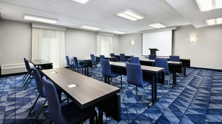 <b>Courtyard Atlanta Duluth/Gwinnett Place Meeting</b>. Images powered by <a href="https://www.leonardoworldwide.com/" title="Leonardo Worldwide" target="_blank">Leonardo</a>.