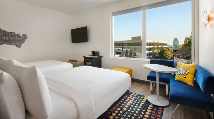 aloft Atlanta Perimeter Center Room