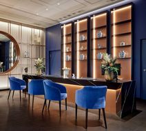 Hotel Luc, Autograph Collection Lobby