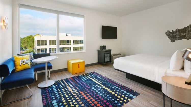 aloft Atlanta Perimeter Center Room
