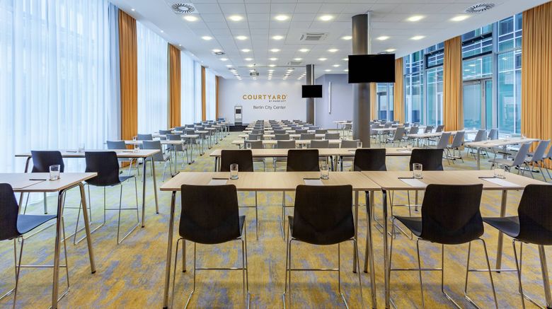 <b>Courtyard by Marriott Berlin City Center Meeting</b>. Images powered by <a href="https://www.leonardoworldwide.com/" title="Leonardo Worldwide" target="_blank">Leonardo</a>.