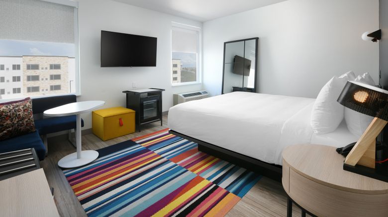 <b>Aloft Round Rock Room</b>. Images powered by <a href="https://www.leonardoworldwide.com/" title="Leonardo Worldwide" target="_blank">Leonardo</a>.