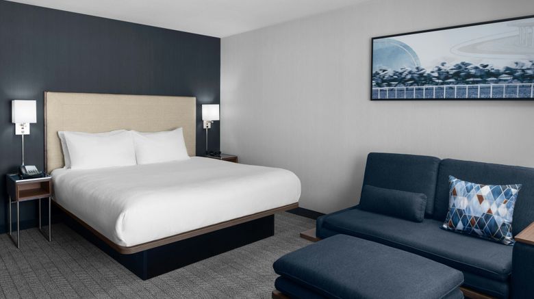 <b>Courtyard Los Angeles Burbank Airport Room</b>. Images powered by <a href="https://www.leonardoworldwide.com/" title="Leonardo Worldwide" target="_blank">Leonardo</a>.