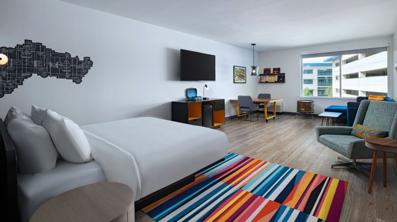 <b>Aloft Austin Southwest Suite</b>. Images powered by <a href="https://www.leonardoworldwide.com/" title="Leonardo Worldwide" target="_blank">Leonardo</a>.