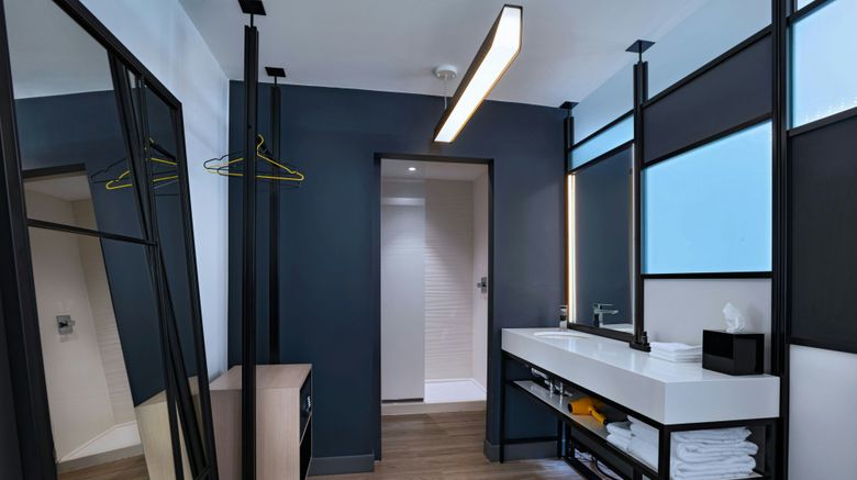<b>Aloft Austin Southwest Room</b>. Images powered by <a href="https://www.leonardoworldwide.com/" title="Leonardo Worldwide" target="_blank">Leonardo</a>.