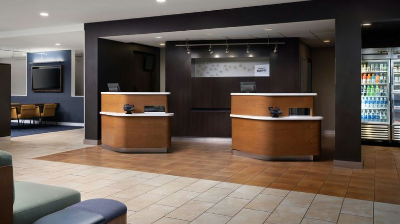 <b>Courtyard Birmingham Hoover Lobby</b>. Images powered by <a href="https://www.leonardoworldwide.com/" title="Leonardo Worldwide" target="_blank">Leonardo</a>.