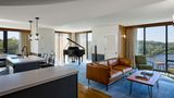 Merriweather Lakehouse-Autograph Coll Suite