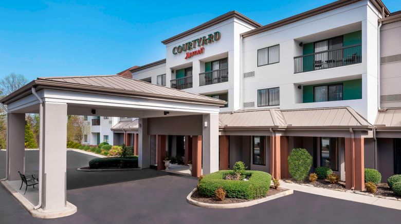 <b>Courtyard by Marriott Asheville Exterior</b>. Images powered by <a href="https://www.leonardoworldwide.com/" title="Leonardo Worldwide" target="_blank">Leonardo</a>.