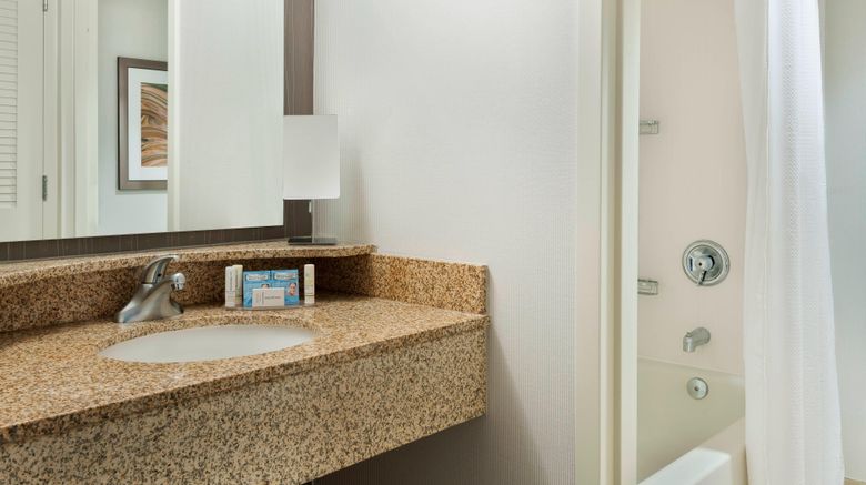 <b>Courtyard by Marriott Asheville Room</b>. Images powered by <a href="https://www.leonardoworldwide.com/" title="Leonardo Worldwide" target="_blank">Leonardo</a>.