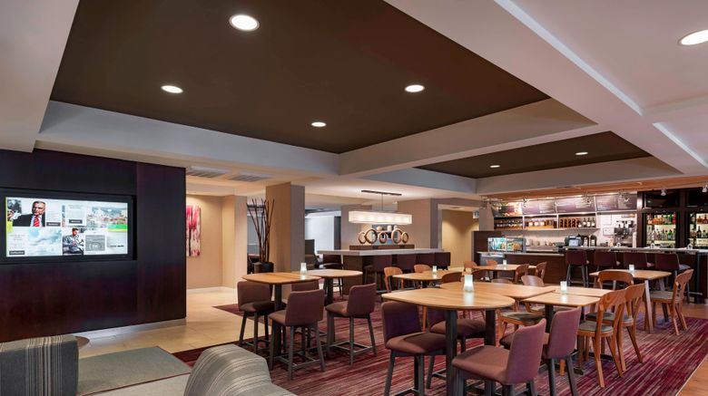 <b>Courtyard by Marriott Asheville Restaurant</b>. Images powered by <a href="https://www.leonardoworldwide.com/" title="Leonardo Worldwide" target="_blank">Leonardo</a>.