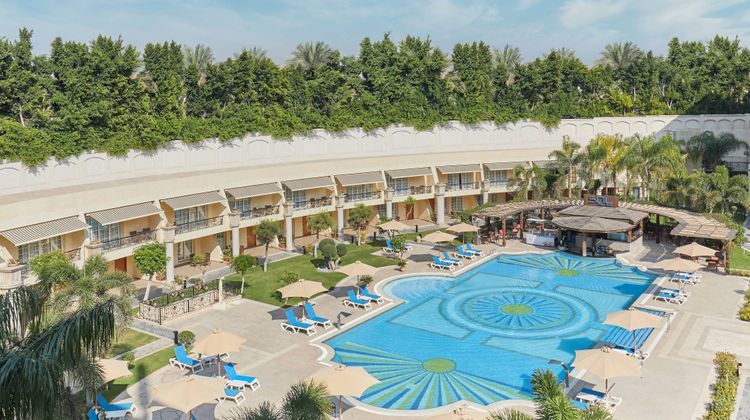 Renaissance Cairo Mirage City Hotel Pool
