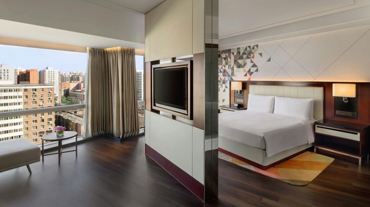 Renaissance Beijing Capital Hotel Suite