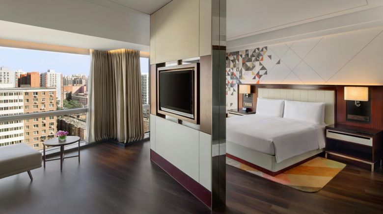 <b>Renaissance Beijing Capital Hotel Suite</b>. Images powered by <a href="https://www.leonardoworldwide.com/" title="Leonardo Worldwide" target="_blank">Leonardo</a>.