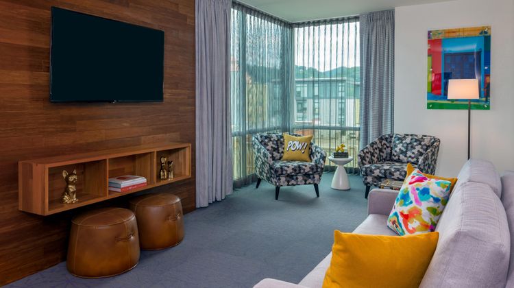 aloft Asheville Downtown Room